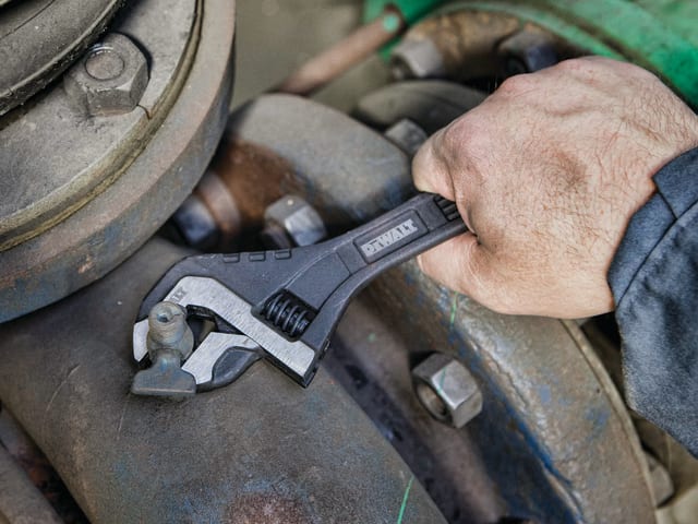 Dewalt All Steel Adjustable Wrench 12in
